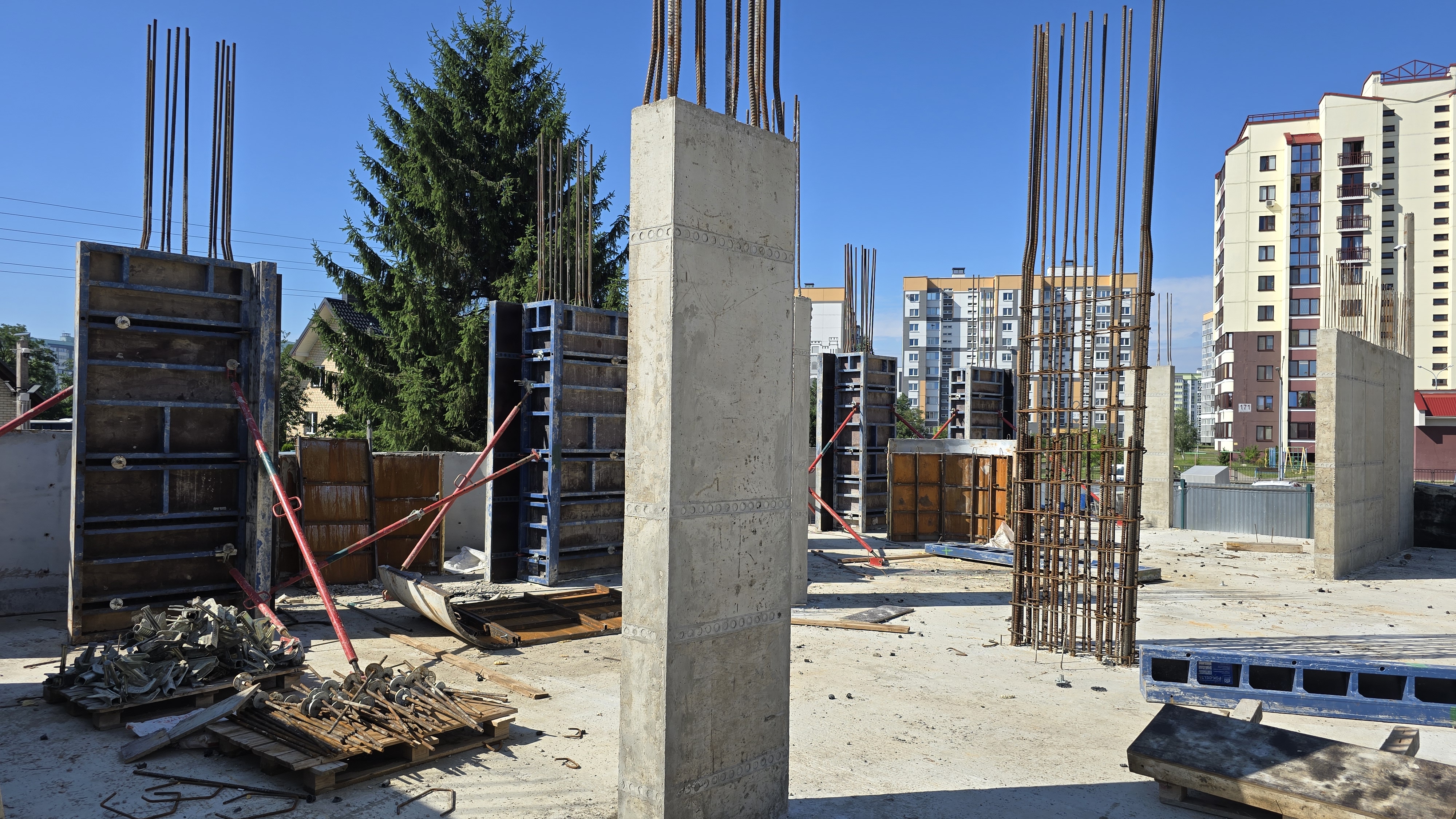 Строительство дома Июнь 2025 - фото 3